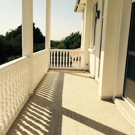Villa Old School Bratovo